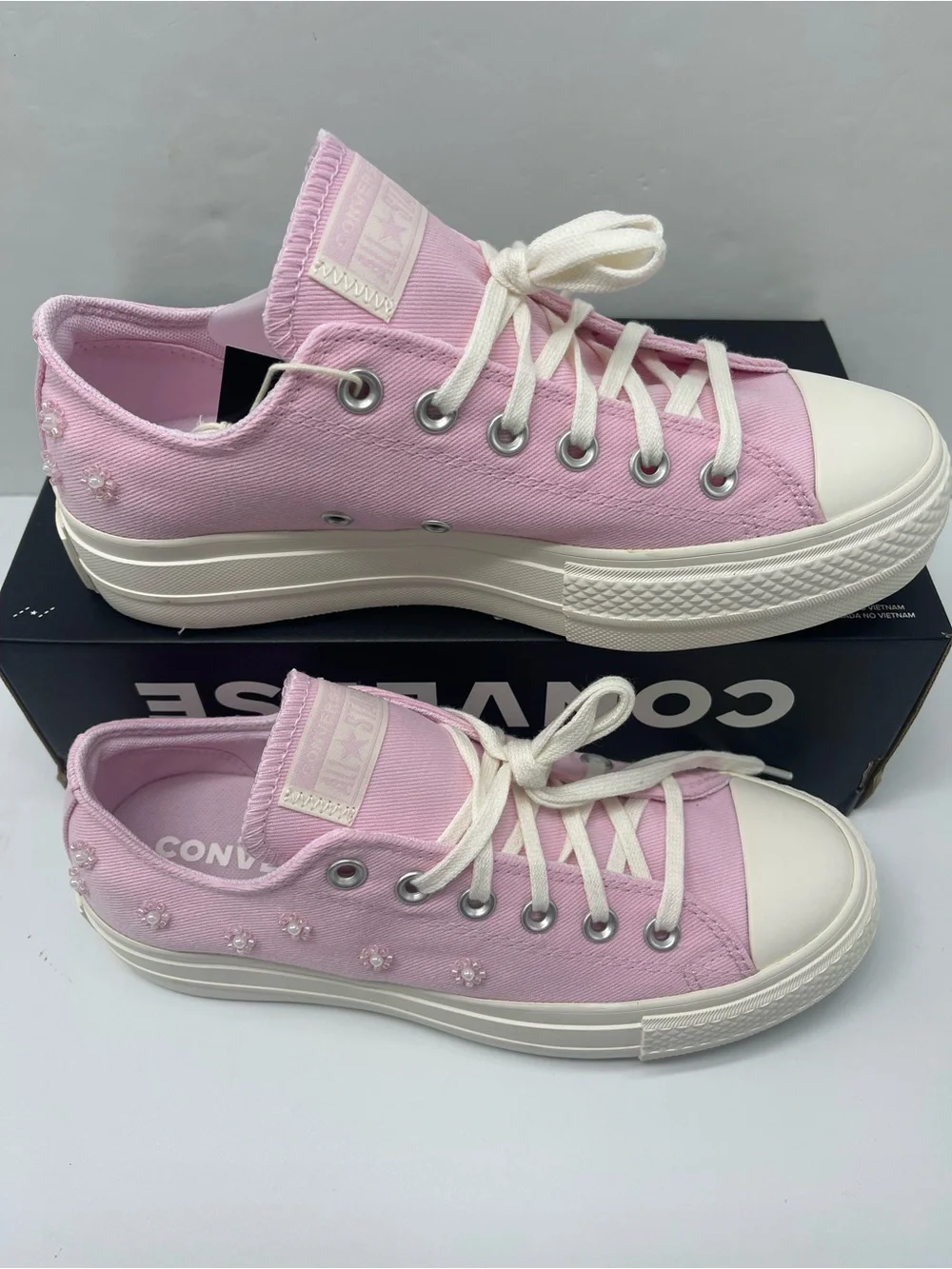 Converse CTAS LIFT OX NEW FOUND BLOOM/EGRET/EGRET Platform Sneakers A16108C